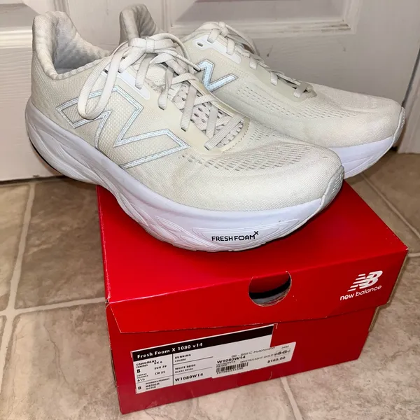 New balance, fresh foam X 1080 V14 women’s 8 White and Beige Newish in box - Image 8