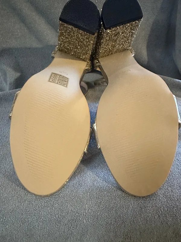 SHEIN sandals - Image 3