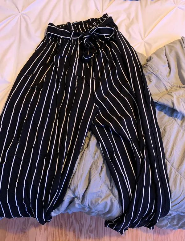 New Look Black And White Striped Flowy Pants - Image 2