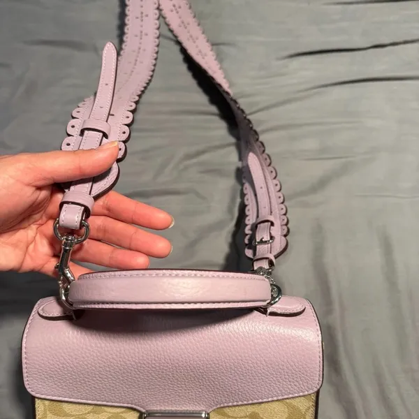 Coach Pink and Tan Crossbody Bag - Image 3