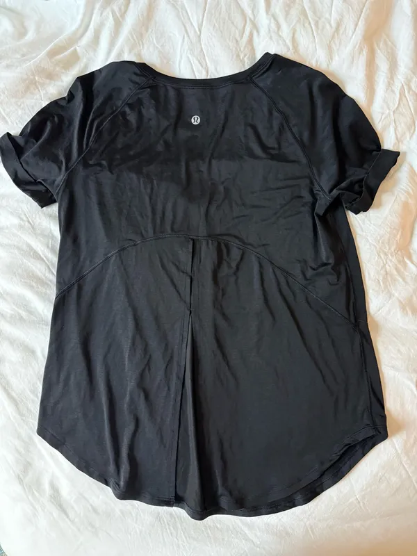 Lululemon Open Up Tie Back Tee - Image 4