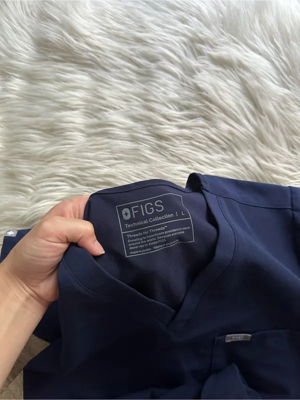 FIGS Catarina Scrub Top In Navy Blue - Image 7