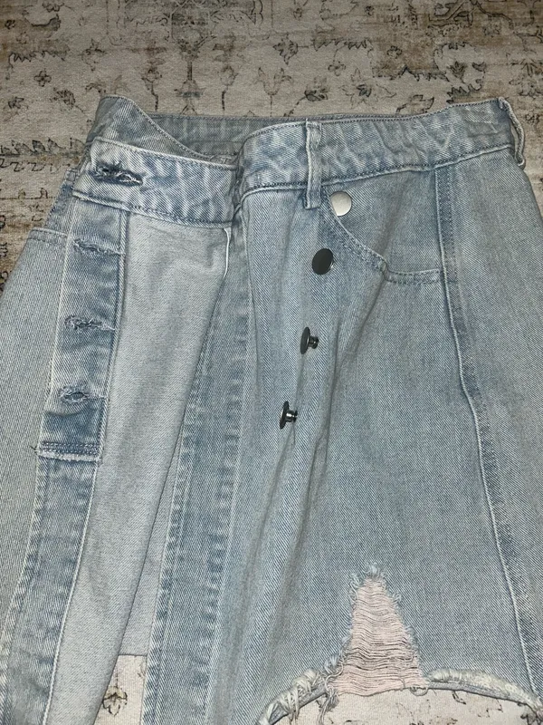 Le Lis Denim Skirt - Image 3
