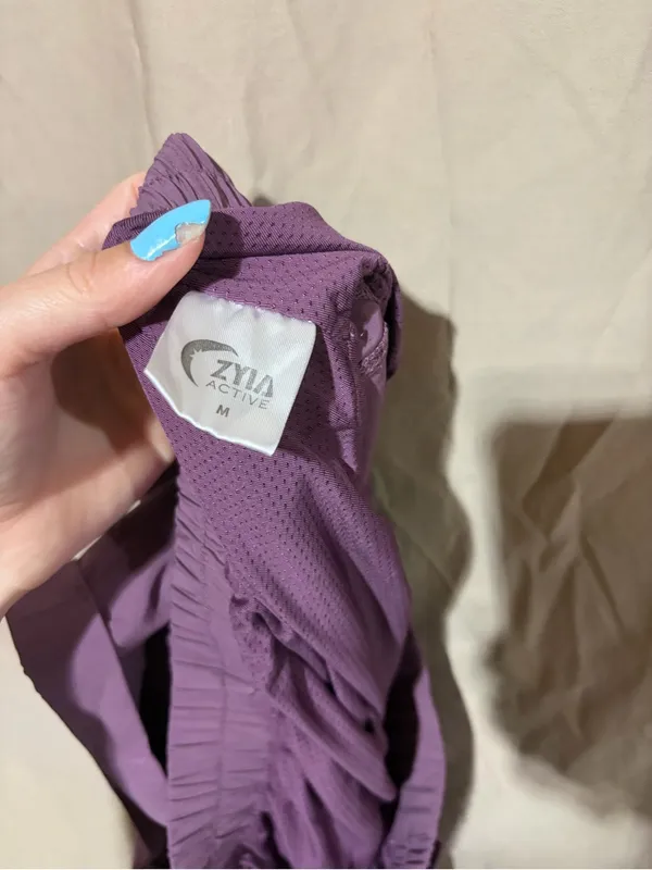 Zyia shorts - Image 3