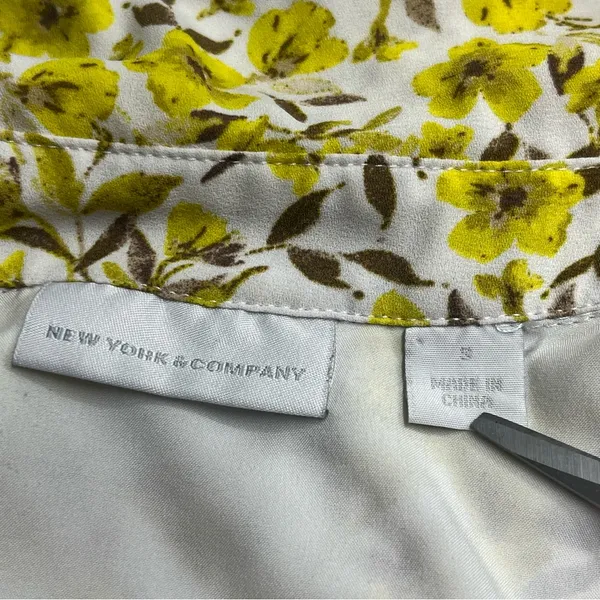 Imperfect yellow floral pocket dress vneck pointed collar lined‎ bright bohemian - Image 14