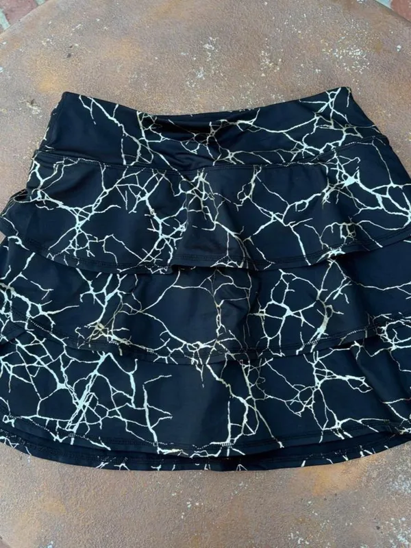 Black & gold marble print ruffles mini tennis gold athletic skirt sz M #marble #sporty - Image 5