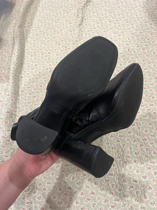 Pointed Black Block-Heel Ankle Boots - Sleek Women's Booties - Image 2