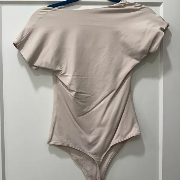 Aritzia Babaton Bodysuit - Image 3