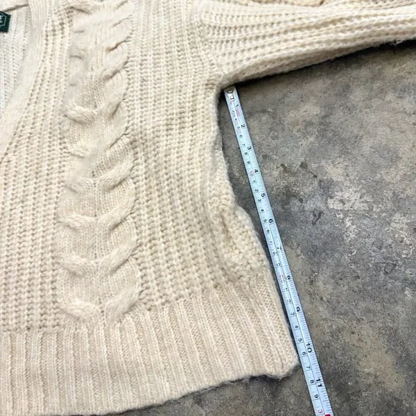 American Eagle cable knit wool blend oversized cardigan - Image 4