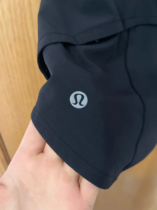 Lululemon Shorts Speed Up High-Rise 4" - Image 4