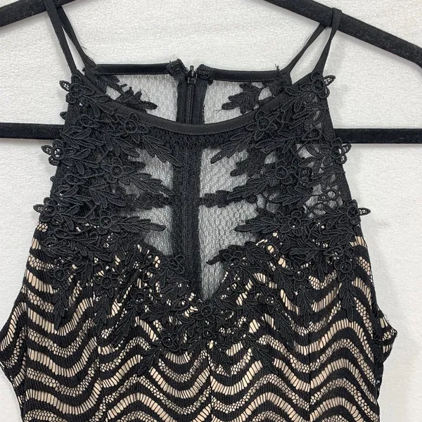 Nikibiki Lace‎ Chevron Mini Dress Womens Small Black Tan Halter High Neck D22947 - Image 8