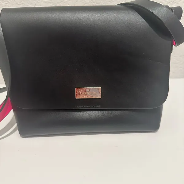 Kate Spade Madie Putnam Drive Leather Crossbody Bag Black and Hot Pink - Image 4