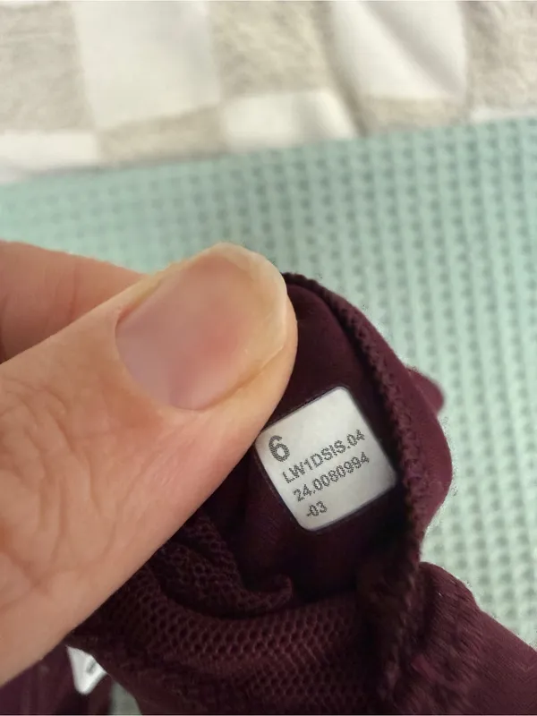 Lululemon Align Bodysuit 25"
Garnet
Size 6 - Image 5
