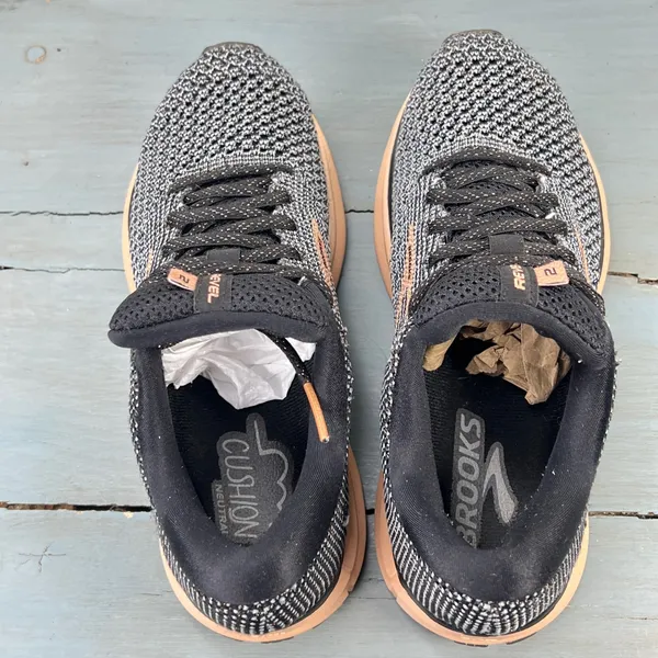 Brooks Revel 2 Womens Running Shoes Size 6 Black Rose Gold Knit 1202811B038 - Image 5