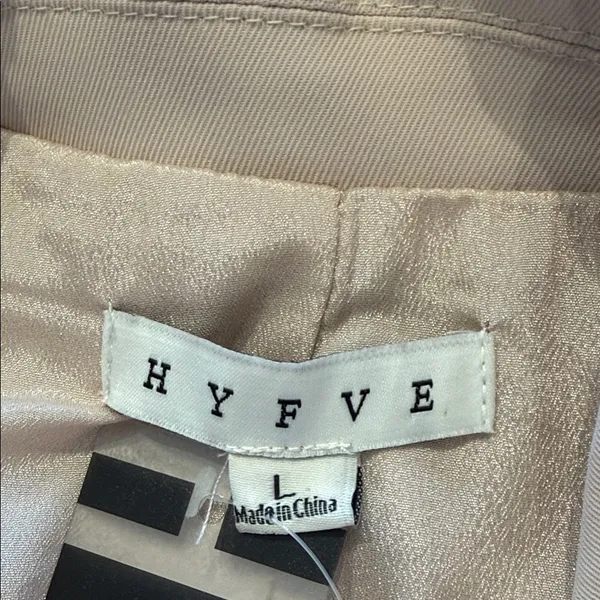 HYFVE Cream Blazer Size Large NWT Capsule Preppy Minimalist - Image 7