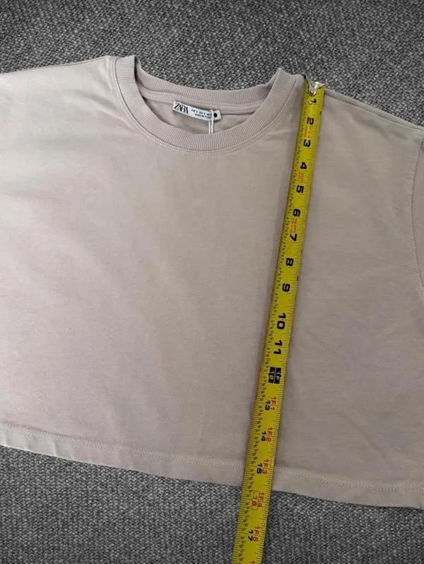 Zara Taupe Cropped Boxy T-Shirt Size Small - Image 6