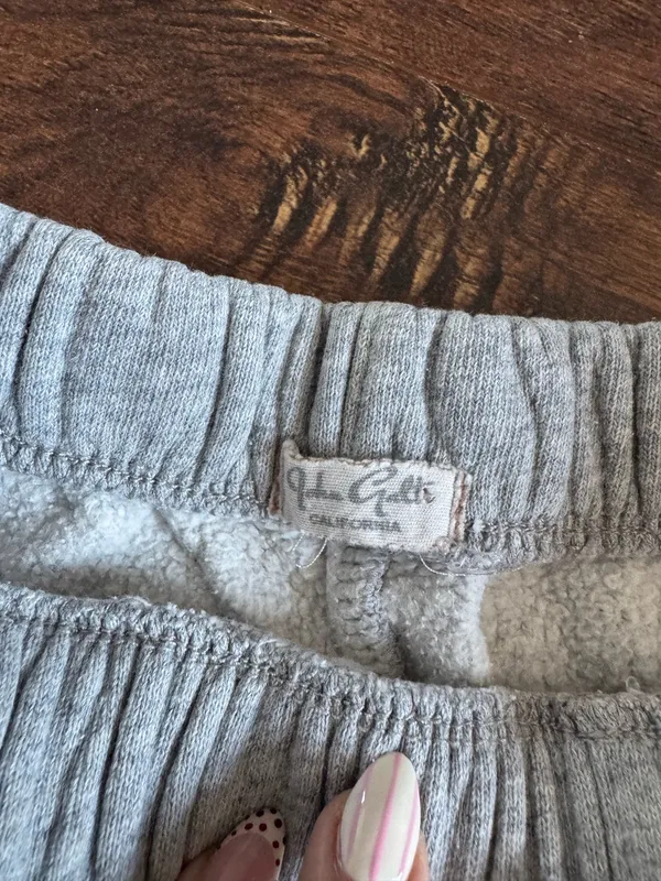 Brandy Melville Rosa Sweatpants - Image 3