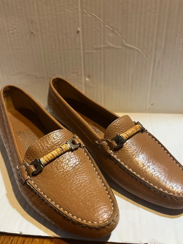 VTG Salvatore Ferragamo tan Leather Horse bit Driving Loafers 7 1/2 C SN 21759 - Image 2