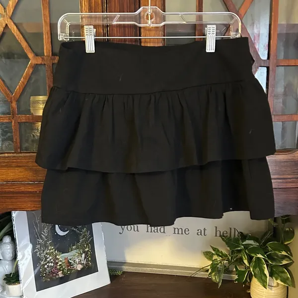 Sunday Best Aritzia Buttercup Black‎ Ruffle Tiered Mini Skirt Medium - Image 3
