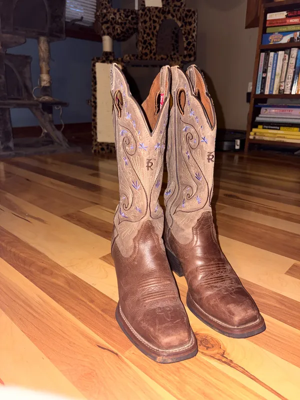 Tony lama boots  - Image 2