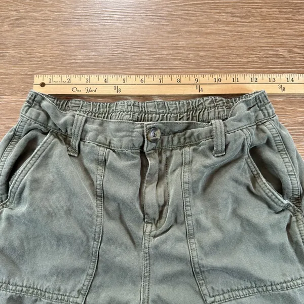 Aerie Women's Utility Shorts XS Green High Rise Frayed Hem Casual - Image 4