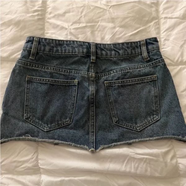 Edikted Denim Mini Skirt - Image 5