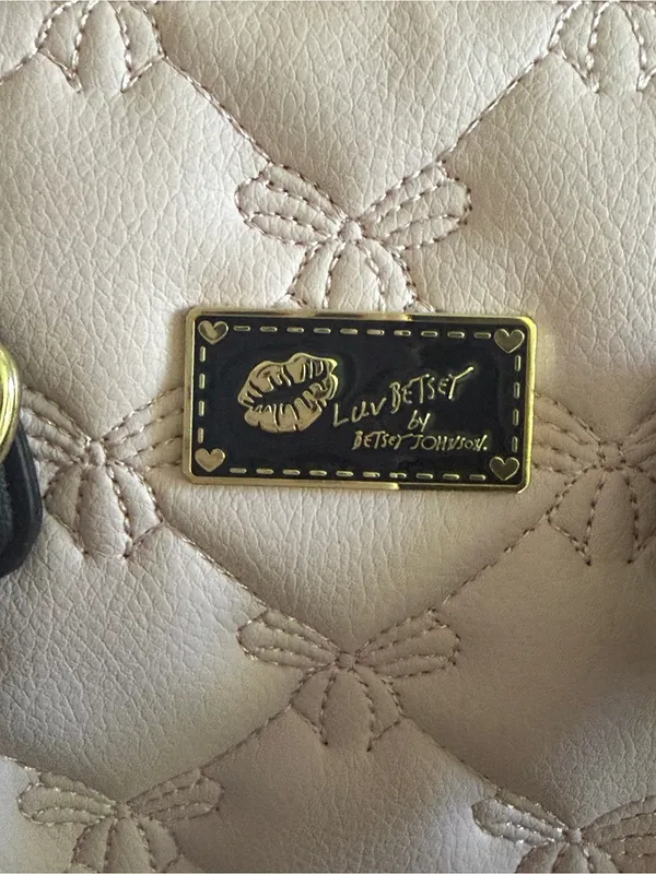 Betsey Johnson Quilted Pink Dome Satchel with Black Handles Bow Detail and Charm - Image 3