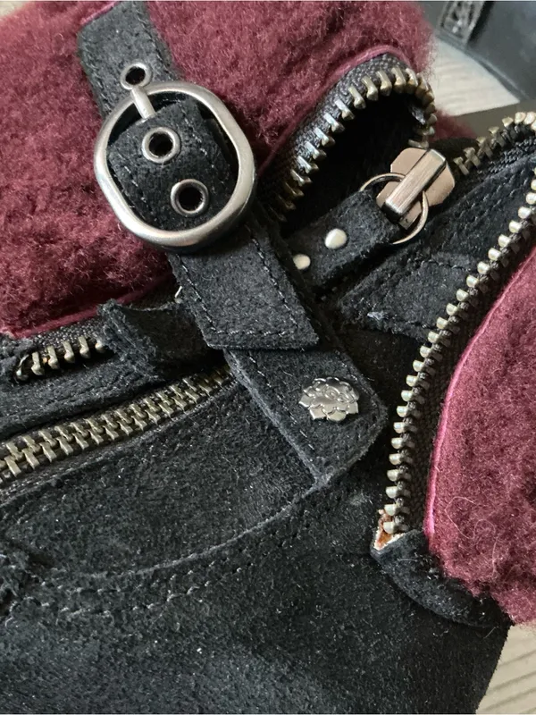 Ugg Scarlett black suede shearling cuff women’s ankle boots size 7.5 - Image 11
