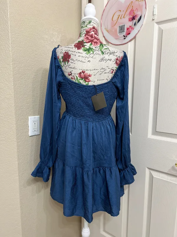 Le Lis Blue Smocked Babydoll Mini Dress Tie Front Boho size M - Image 4