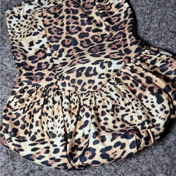Pretty Little Thing Leopard Print Top - Image 2