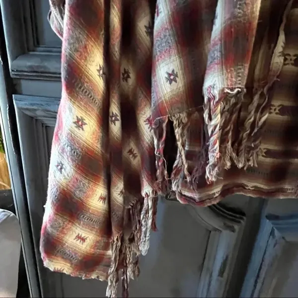 En Creme southwestern plaid flannel poncho shirt with fringe maroon - Image 4