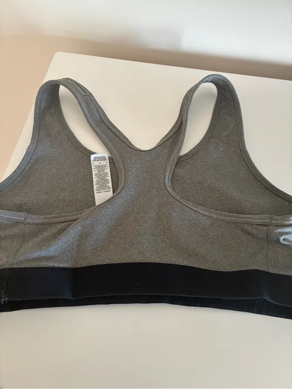 Nike Women's Grey and Black Dri-FIT Sports Bra Size Medium - Image 3