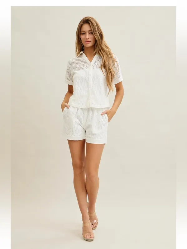 Rivir White Eyelet Button Front Top & Shorts Set Medium - Image 3