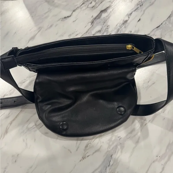 Flour Half Moon Crossbody Women's Street Level Black - Image 12