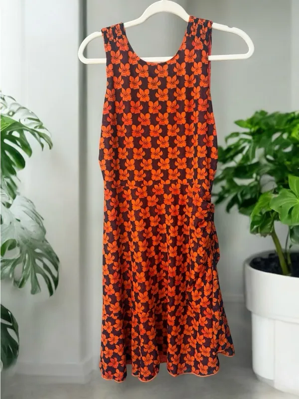 Cabi “Flip Dress” Size Medium. Can be worn 4 Different Ways - Image 5