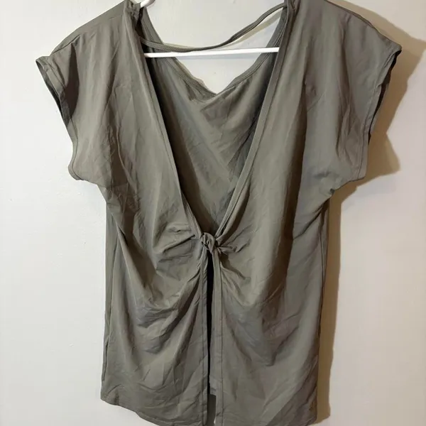 nwt mia joy top‎ Size XS - Image 2