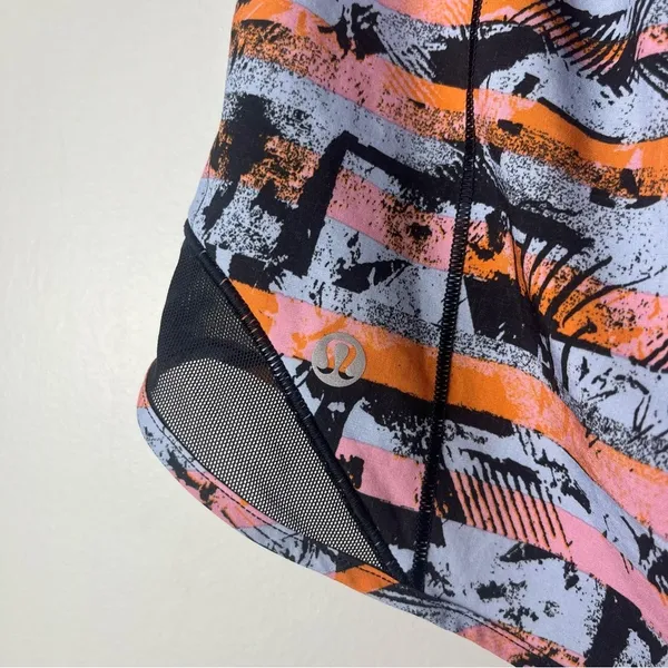 Lululemon Hotty Hot Multi Shorts size 10 tall Black Blue Orange print - Image 4
