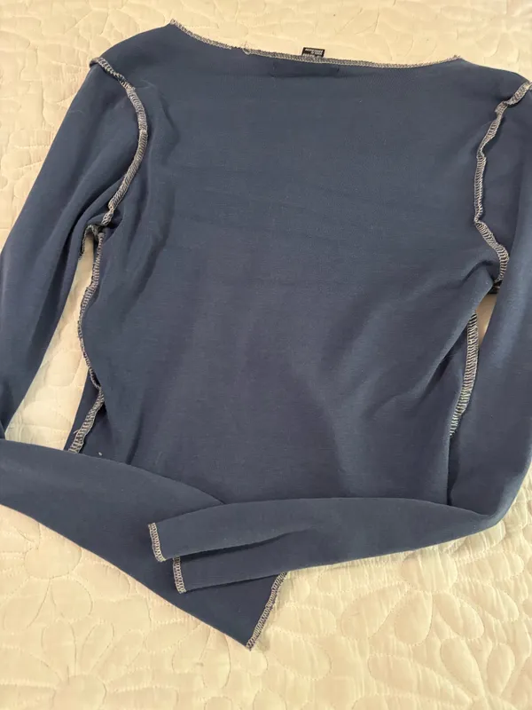 Forever 21long sleeve crop top - Image 5