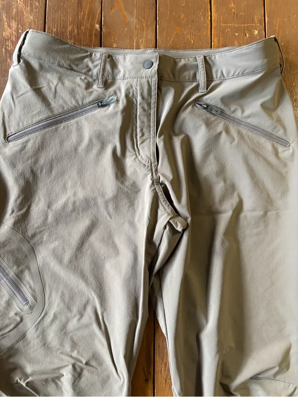 Salomon lightweight hiking pants or capris made with ActiLite fabric - Image 3