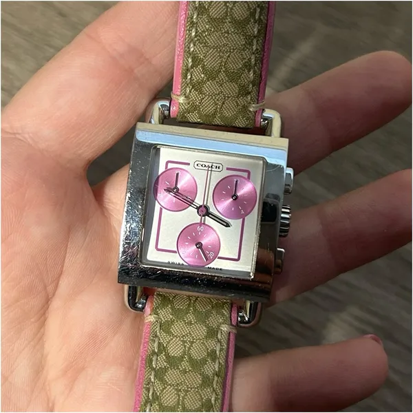 Coach Vintage  Watch with Leather Strap - Image 3