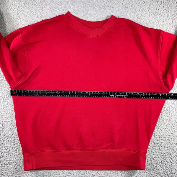 Universal Threads Oversized‎ Sweatshirt Women L Red Crewneck Pullover Drop Shoulder Cozy Vibrant - Image 4