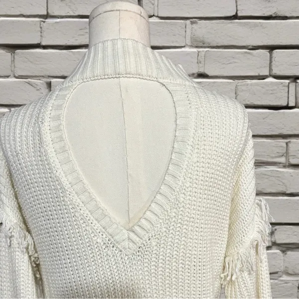 American Rag Cie White Cable Knit Sweater Dress S Fringe Sleeves Open Back - Image 4