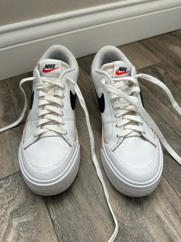 Platform Low-Top Nike Blazer - Image 3