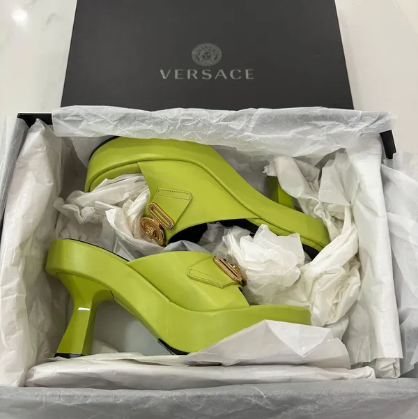 Sandals - Image 7