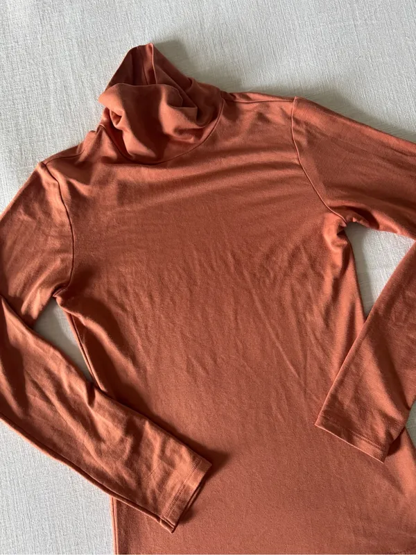 Uniqlo HEATTECH Fleece Turtle Neck Long Sleeve Extra Warm - Small - Image 6