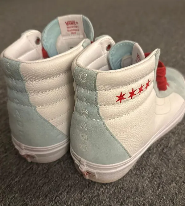 Limited Edition Windy City Sk8-Hi - Image 2