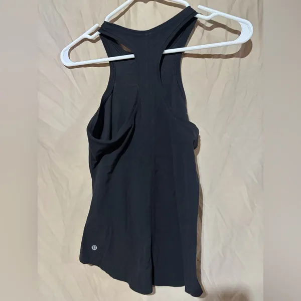 Lululemon tank top - Image 2