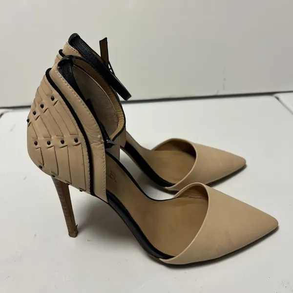 L.A.M.B. Gwen Stefani Leather Studded Stiletto Heels Pointed Nude Black Size 5.5 - Image 2