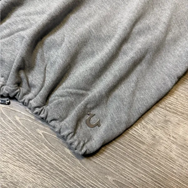 •TRUE RELIGION• V NECK DRAWSTRING CROP TOP - Image 4