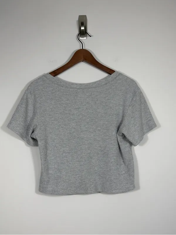 Abercrombie & Fitch Gray Waffle Knit Crop Henley Tee XS - Image 2
